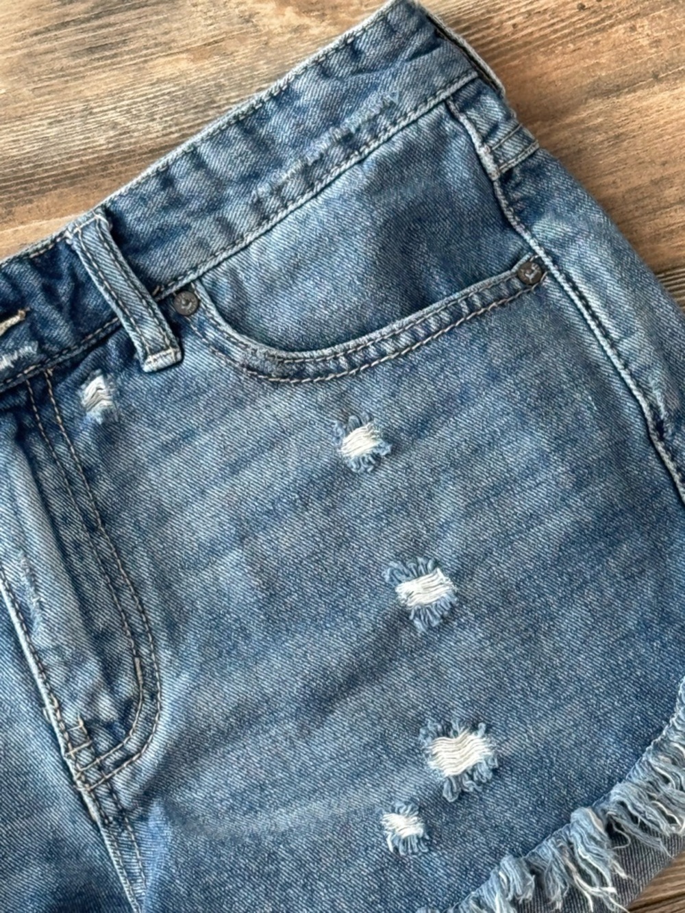 Free People Distressed Denim Shorts Medium Wash size 27